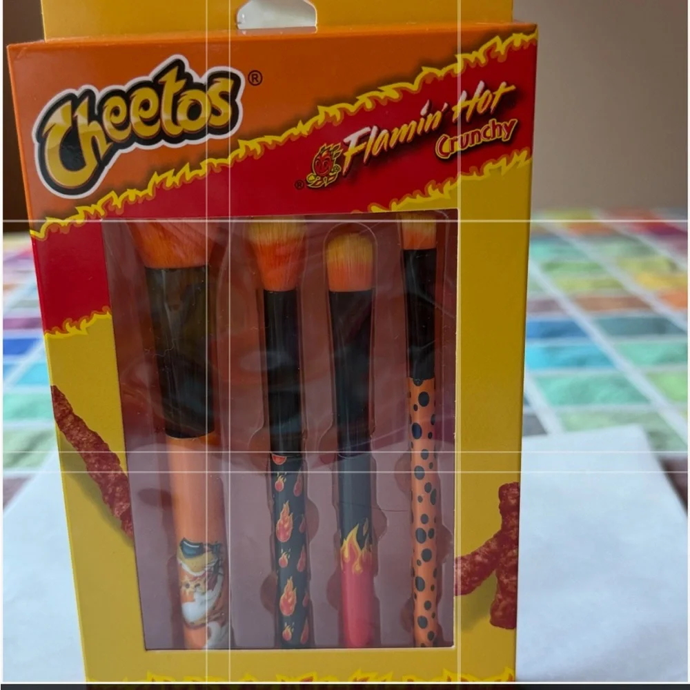 🔥🧀🔥 CHEETOS FLAMIN’ HOT MAKEUP BUNDLE 🔥🧀🔥NWT 🔥🧀🔥